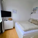 Meerblick Und Direkt Am Badestrand - Willkommen In Der Bett&butze! Strandhus Steinwarder 33, 119 *