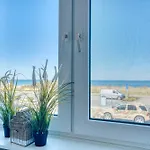 Meerblick Und Direkt Am Badestrand - Willkommen In Der Bett&butze! Strandhus Steinwarder 33, 119 * Heiligenhafen