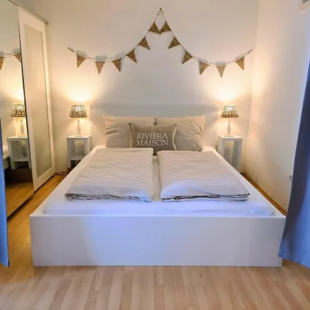 Meerblick Und Direkt Am Badestrand - Willkommen In Der Bett&butze! Strandhus Steinwarder 33, 119 شقة *