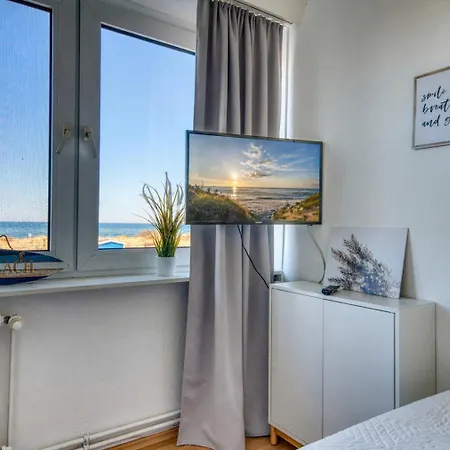 Meerblick Und Direkt Am Badestrand - Willkommen In Der Bett&butze! Strandhus Steinwarder 33, 119 شقة هايليغنهافن