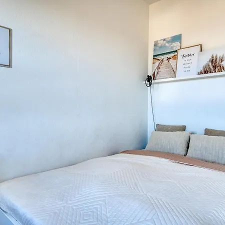 Meerblick Und Direkt Am Badestrand - Willkommen In Der Bett&butze! Strandhus Steinwarder 33, 119 شقة
