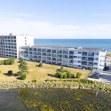 Meerblick Und Direkt Am Badestrand - Willkommen In Der Bett&butze! Strandhus Steinwarder 33, 119 شقة هايليغنهافن